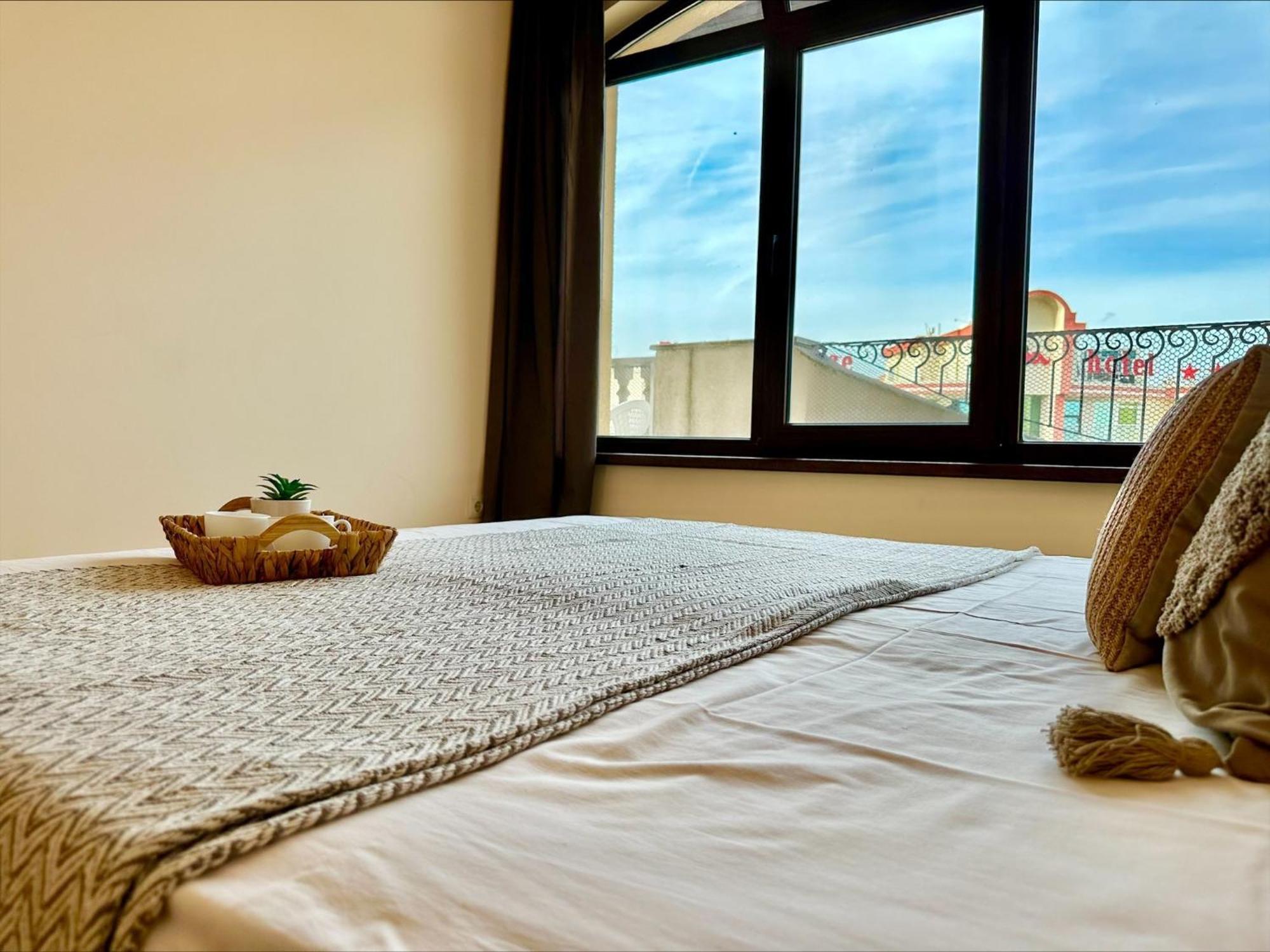 Menada Royal Sun Apartments Sunny Beach Oda fotoğraf