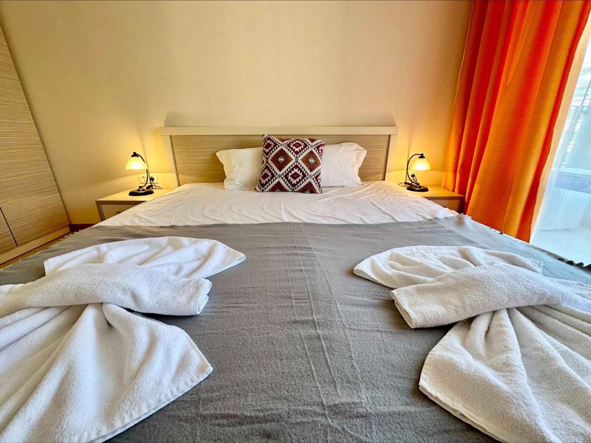 Menada Royal Sun Apartments Sunny Beach Oda fotoğraf