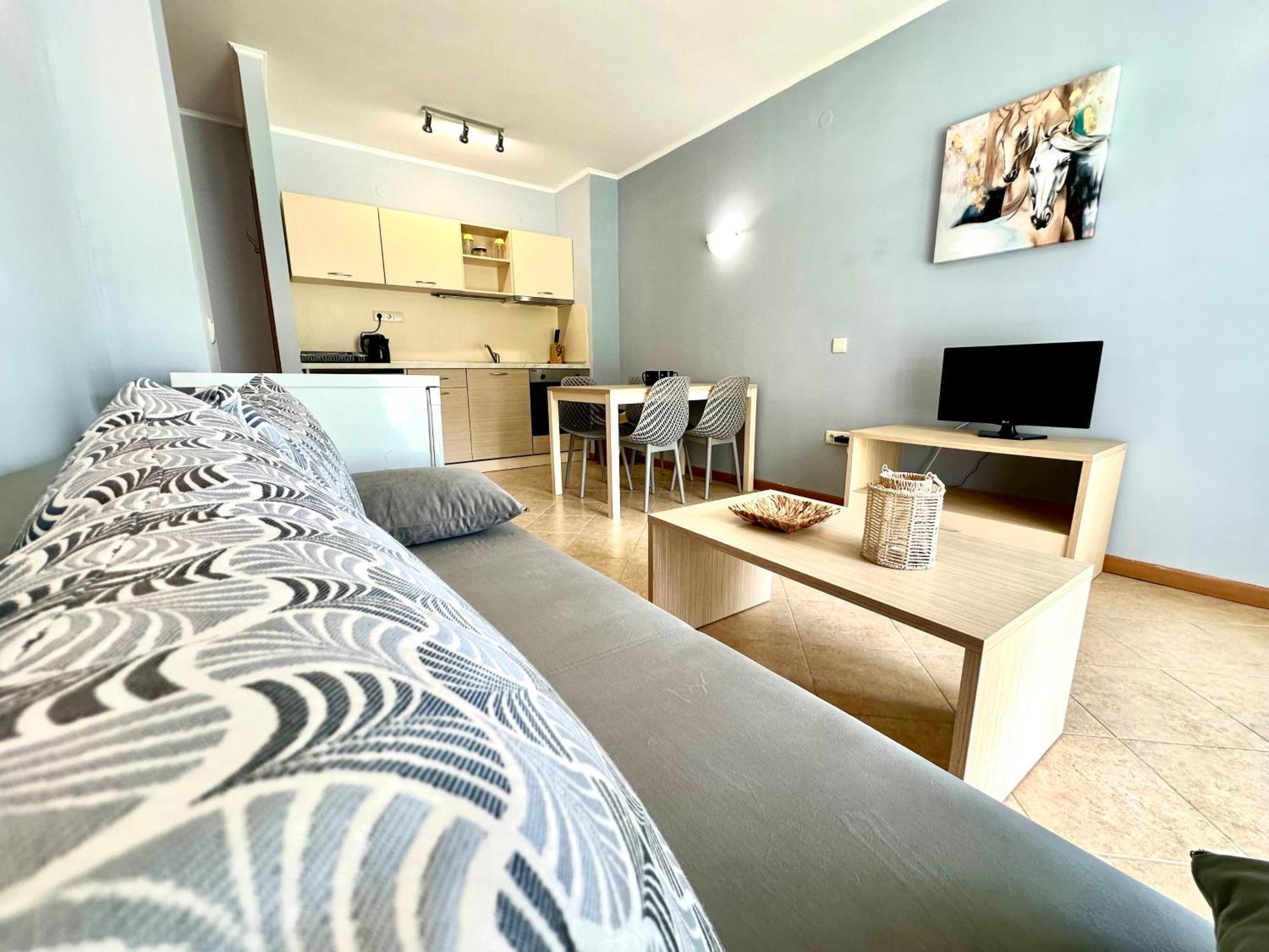 Menada Royal Sun Apartments Sunny Beach Oda fotoğraf