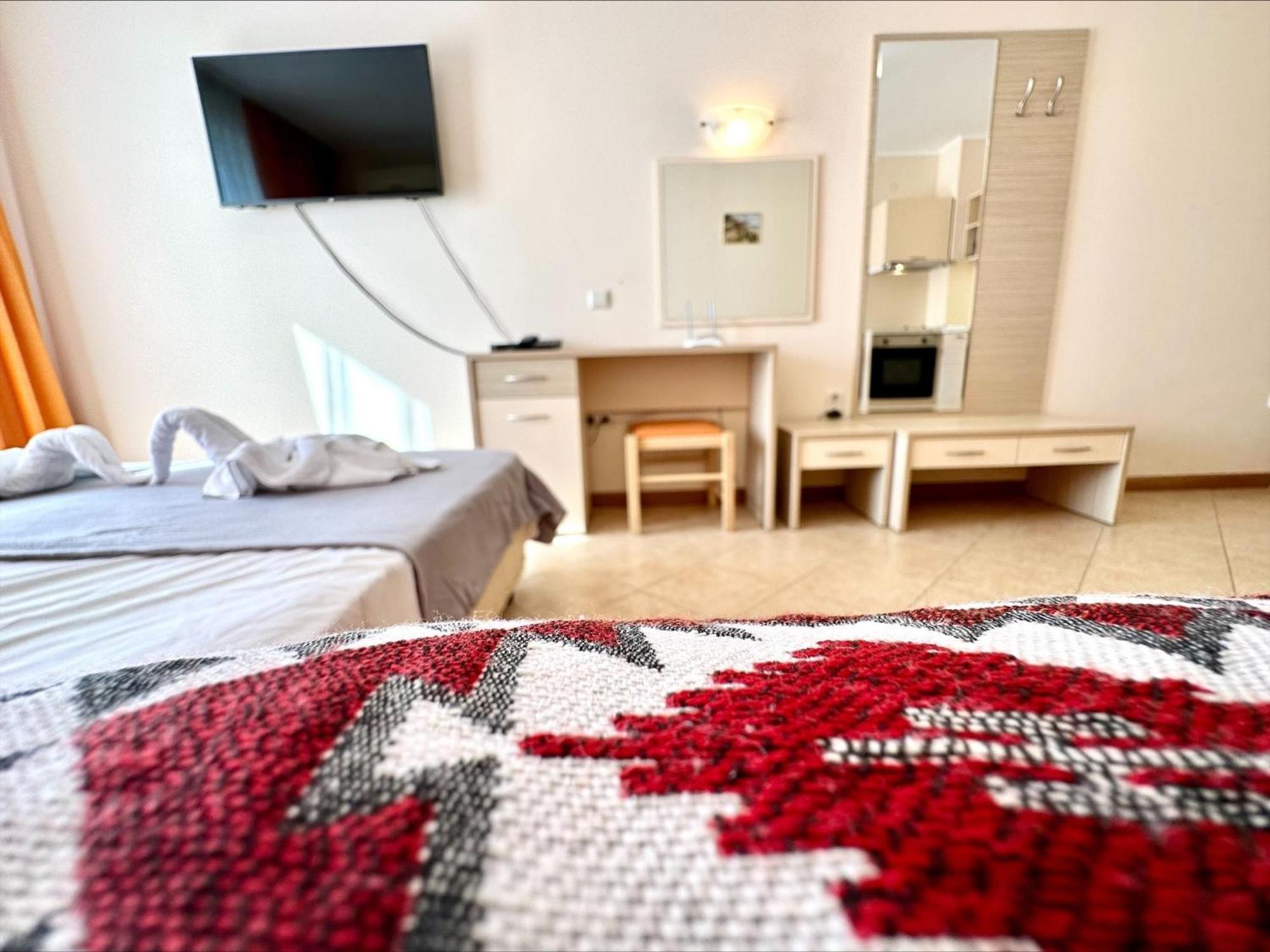 Menada Royal Sun Apartments Sunny Beach Oda fotoğraf